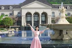 Nữ diễn viên 70 tuổi Triệu Nhã Chi gây sốt với nhan sắc chưa lão hóa