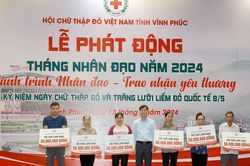Vĩnh Phúc phát động tháng nhân đạo 2024: 'Hành trình nhân đạo - Trao nhận yêu thương'