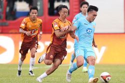 V-League 2023-2024: Khi HAGL cản bước Nam Định