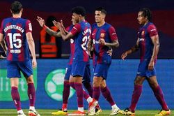 Cầu thủ 16 tuổi ghi bàn, Barca trở lại ngôi nhì bảng La Liga