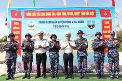 Vùng 4 Hải quân kiểm tra chiến sĩ mới thực hành '3 tiếng nổ'