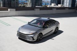 Chi tiết Toyota Camry 2025: Không đột phá nhưng vẫn đáng chú ý