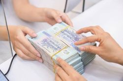 Phân biệt tiền gửi giao dịch và tiền gửi tiết kiệm