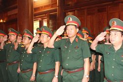 Đảng ủy, Bộ Tư lệnh Quân khu 4 dâng hoa, dâng hương tưởng niệm Chủ tịch Hồ Chí Minh tại Khu di tích Kim Liên, Nam Đàn