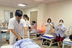 Gia tăng người mắc bệnh cơ xương khớp và ngày càng trẻ hóa