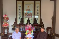 Gia Lai: Thăm, chúc mừng các vị chức sắc nhân Đại lễ Phật đản Phật lịch 2568