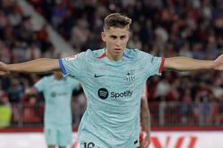 Thắng dễ đội xuống hạng, Barca giữ vững ngôi nhì