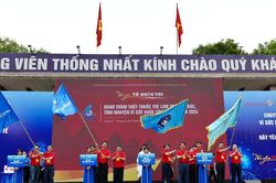 Hàng chục ngàn Thầy thuốc trẻ ra quân khám chữa bệnh tình nguyện vì Việt Nam khỏe mạnh hơn