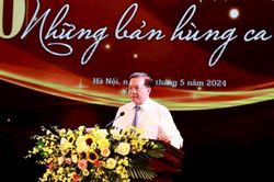 Tìm những tác phẩm văn học nghệ thuật là 'Bản hùng ca đất nước'
