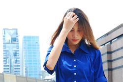 40 tuổi mới có mối tình đầu, tôi muốn bỏ chạy ngay ngày ra mắt