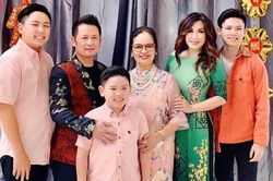 Mối quan hệ đặc biệt giữa mẹ Bằng Kiều với con dâu cũ Trizzie Phương Trinh