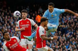 Đội hình xuất sắc nhất Premier League: Arsenal và Man City thống trị mùa giải