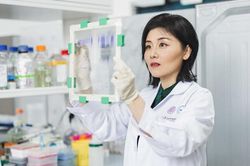 Giáo sư 30 tuổi về nước cống hiến nhận giải Nhà khoa học xuất sắc nhất thế giới