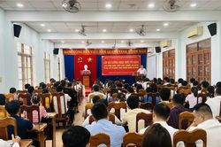 Đảng ủy Khối Các cơ quan tỉnh Khánh Hòa tổ chức lớp bồi dưỡng nhận thức về Đảng cho 110 quần chúng ưu tú