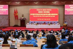Lắng nghe tâm tư, nguyện vọng của công nhân, người lao động