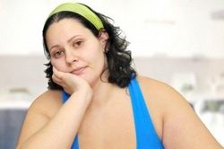 Nữ sinh 20 tuổi nhập viện tâm thần vì ăn uống vô độ
