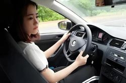 Ngay cả những tài xế kỳ cựu cũng phải thuộc lòng 6 mẹo lái xe này, có thể cứu mạng bạn vào những thời điểm quan trọng