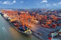 Doanh nghiệp xuất khẩu sẽ có vị thế tốt hơn trong các vụ kiện chống bán phá giá nếu Việt Nam được coi là nền kinh tế thị trường