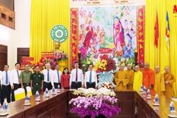 Bí Thư Tỉnh ủy An Giang Lê Hồng Quang thăm, chúc mừng Đại lễ Phật đản Phật lịch 2568 – Dương lịch 2024