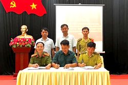 Ký kết phối hợp bảo vệ và phòng cháy chữa cháy rừng
