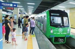Hơn 35 nghìn lượt khách sử dụng tuyến đường sắt Cát Linh-Hà Đông mỗi ngày