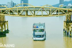 Dời tàu du lịch khỏi cảng sông Hàn để phục vụ lễ hội pháo hoa quốc tế