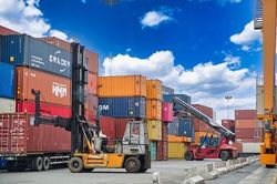 Xuất nhập khẩu của doanh nghiệp FDI đạt 182,8 tỷ USD