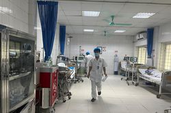 Lãnh đạo Sở Y tế Hà Nội: Dành mọi điều kiện tốt nhất để cứu chữa các nạn nhân trong vụ cháy