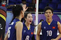 Bích Tuyền được Liên đoàn châu Á vinh danh khi ghi 30 điểm, ĐT bóng chuyền Việt Nam thắng đối thủ hơn 7 bậc, sáng cửa dự giải thế giới
