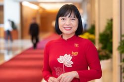Đại biểu Nguyễn Thị Việt Nga: 'Cải cách tiền lương và tăng năng suất lao động có quan hệ mật thiết với nhau'