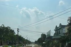 Phơi lúa trên đường: Đường tôi, tôi cứ phơi