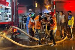 Hiện trường vụ cháy nhà trọ ở Hà Nội làm 14 người tử vong