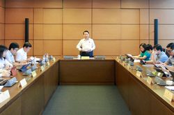 Ngăn chặn hoạt động mua bán trái phép vũ khí, vật liệu nổ trên không gian mạng