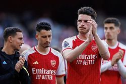 Arsenal bị chê 'không biết xấu hổ' vì cà khịa MU sau chung kết FA Cup