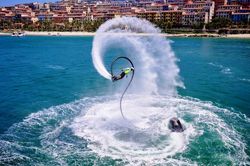 Trình diễn nghệ thuật thể thao Jetski & Flyboards trong đêm khai mạc DIFF 2024