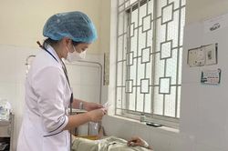 6 người nhập viện nghi ngộ độc sau khi ăn bánh mì