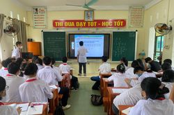 Căng thẳng cuộc đua tuyển sinh vào lớp 10 ở Thanh Hóa