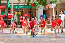 Trẻ mầm non 5 tuổi ở các trường công lập được miễn học phí