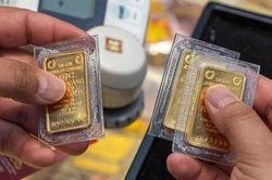 Vàng miếng 'nhăm nhe' chinh phục lại mốc 90 triệu đồng/lượng khi NHNN dừng đấu thầu vàng