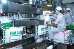 Phân bón Dầu khí Cà Mau nâng mục tiêu sản xuất NPK trong tháng 5