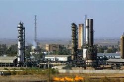 Iran vẫn xuất khẩu 2 triệu thùng dầu/ngày dù chịu lệnh cấm vận