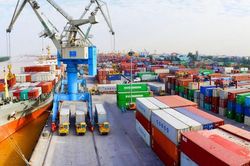 Việt Nam xuất siêu 8,01 tỷ USD trong 5 tháng đầu năm 2024