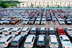 Ô tô nhập khẩu bật tăng trong tháng 5, chủ yếu vẫn là xe giá rẻ