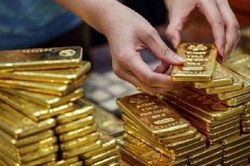 Sẽ có 4 ngân hàng được bán vàng trực tiếp cho người dân