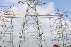 Gấp rút huy động tăng cường nhân lực dựng cột, kéo dây dự án đường dây 500kV mạch 3