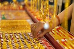 Giữa lúc giá vàng nhảy múa, một đại gia tồn kho gần 11 ngàn tỷ vàng các loại