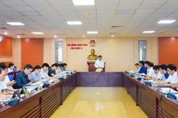 Thẩm tra dự thảo nghị quyết chủ trương đầu tư các công trình, dự án trình HĐND tỉnh Nghệ An