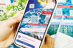 Đừng chọn trường theo kiểu 'gà tức nhau tiếng gáy'