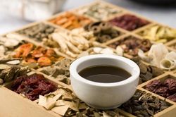 Uống thuốc sắc Đông y đúng cách