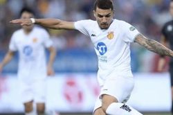 Nam Định FC vất vả chia điểm Sông Lam Nghệ An trên sân nhà